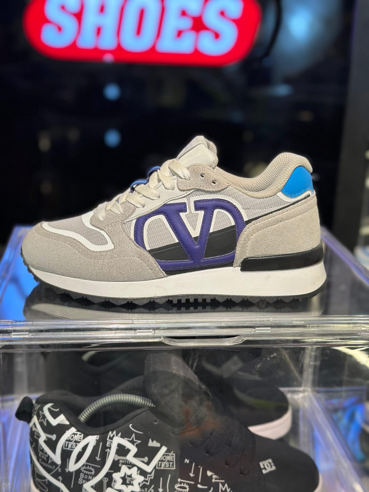 Valentino Mov Valentino